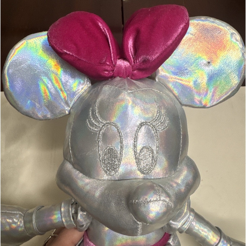 The Disney100 Platinum Celebration Minnie Mouse Silver Pink Bow - Picture 4 of 6